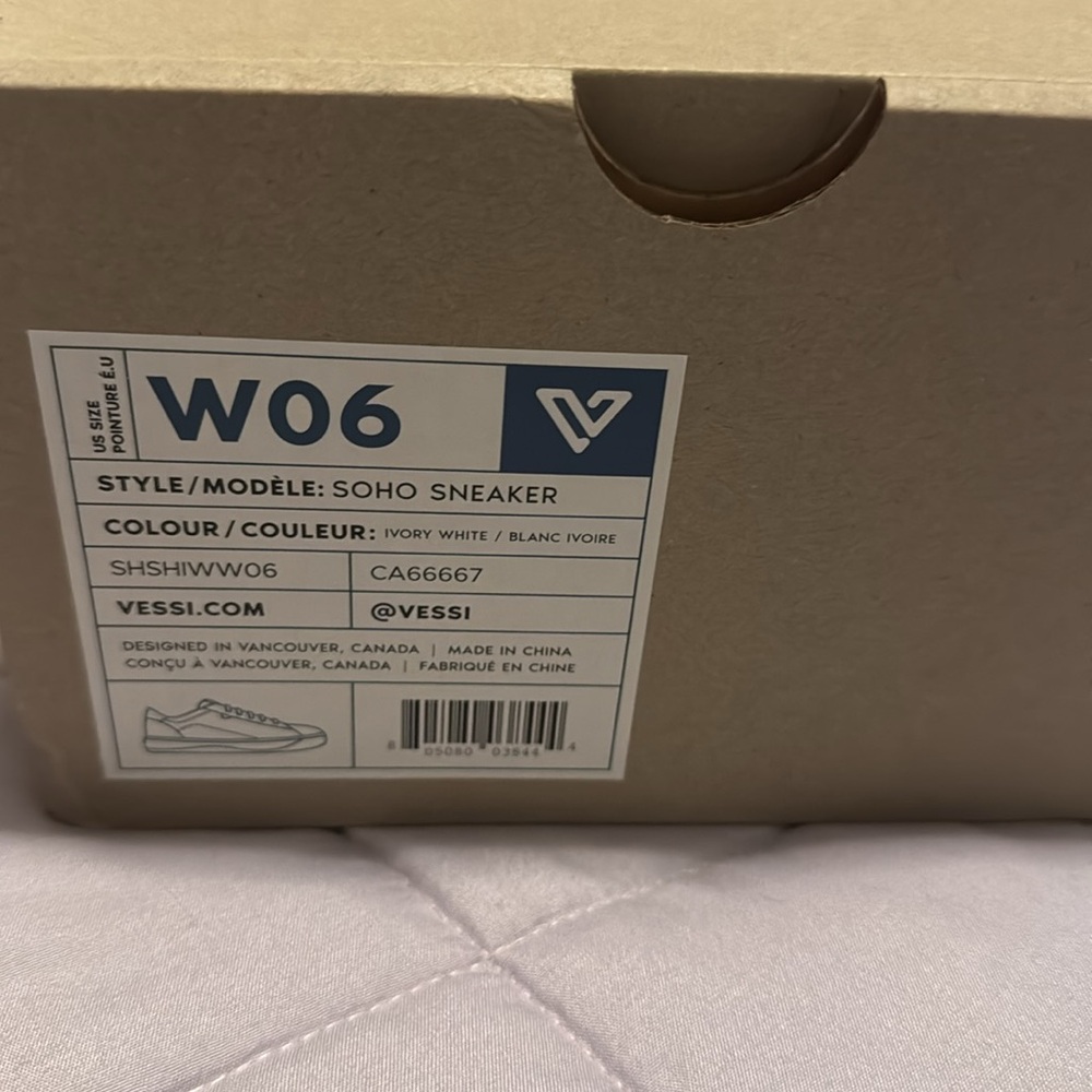 Vessi Soho Sneaker - Narrow Fit

Colour: Ivory White - Picture 6 of 9